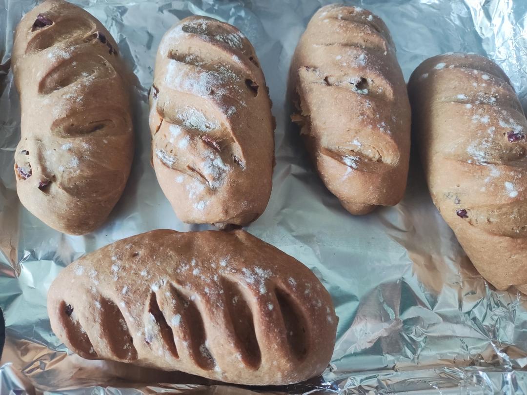 低筋面粉做的红枣软欧面包