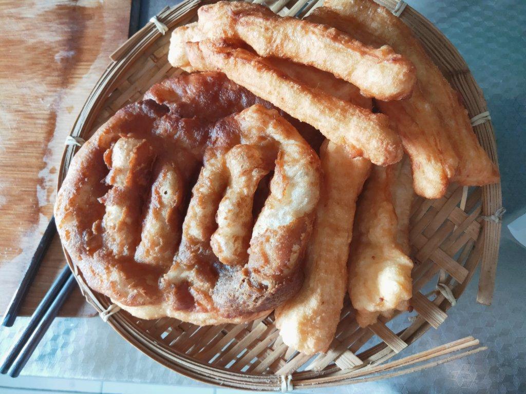 炸油饼、糖油饼