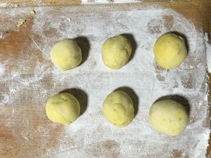 宝宝辅食：番薯红豆饼的做法 步骤5