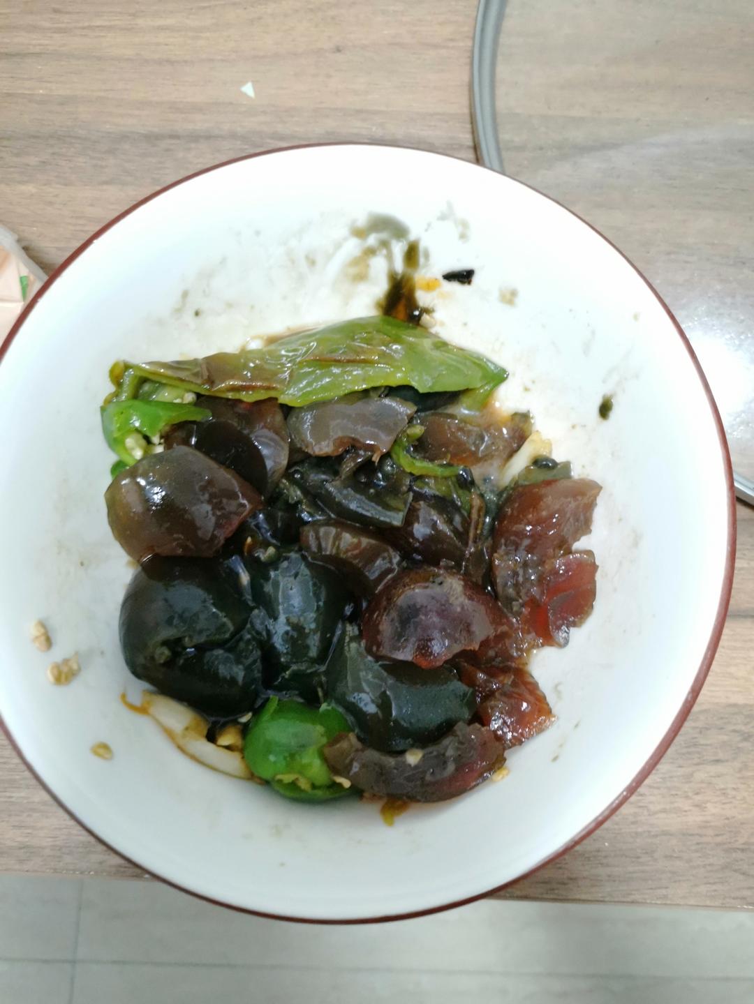 【正宗湘菜】擂辣椒皮蛋