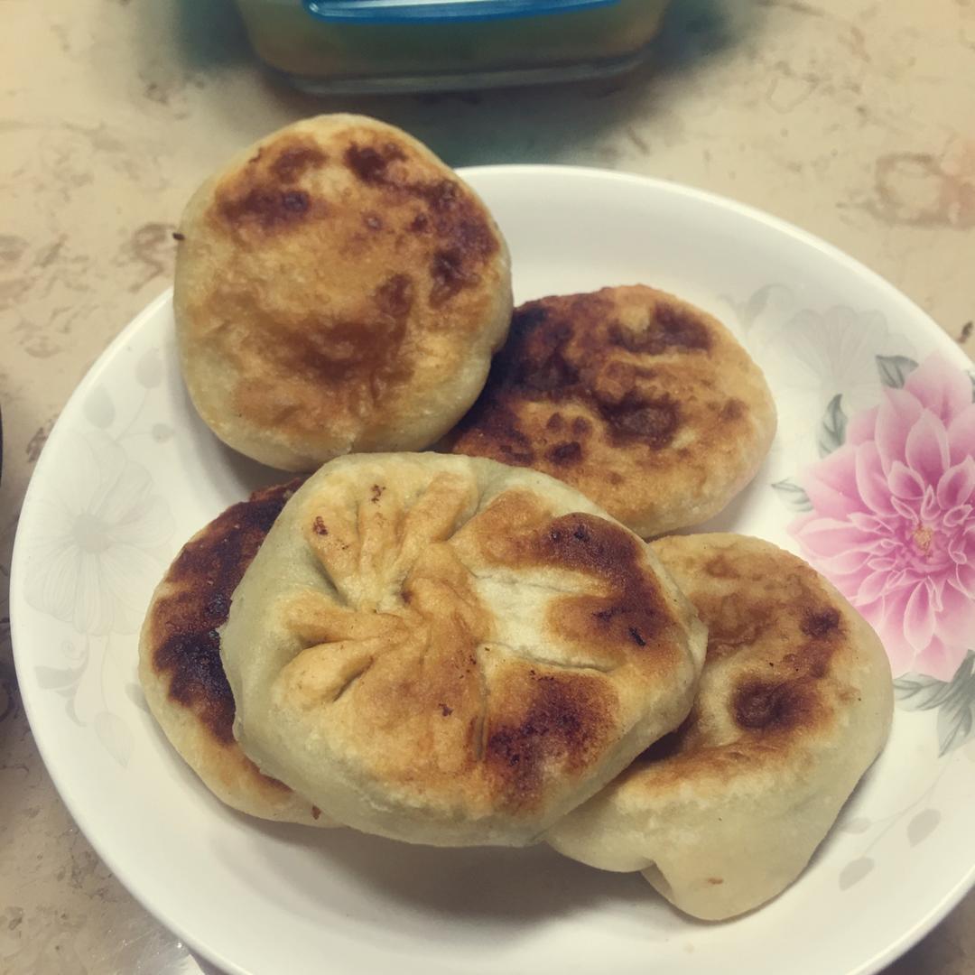 不用发面的薄皮韭菜饼