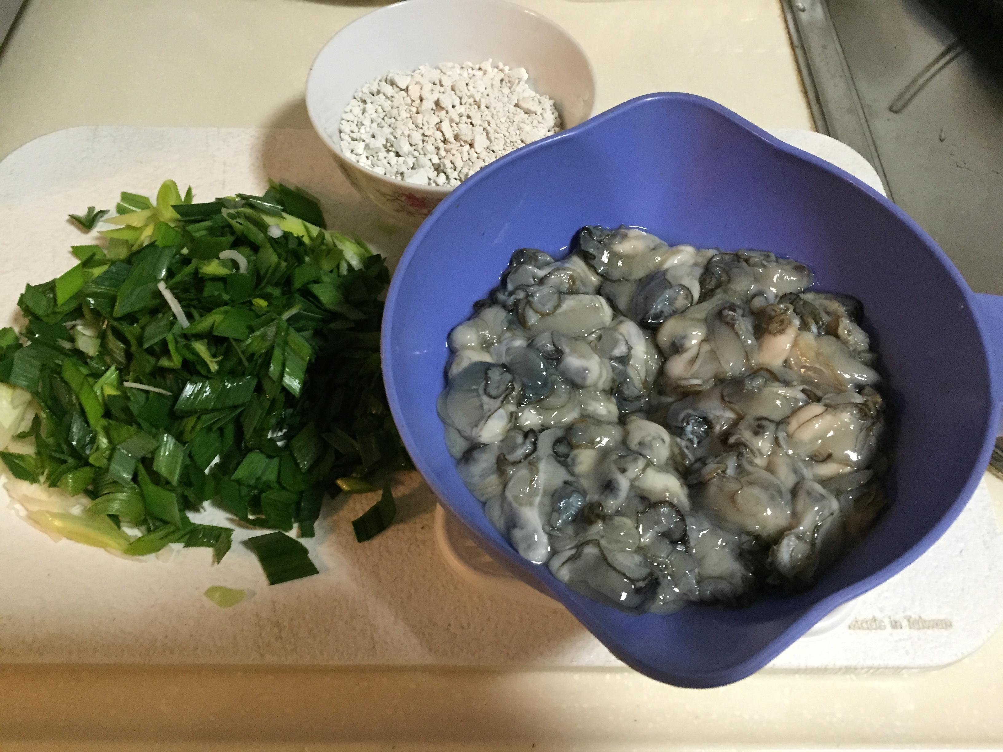 私房传统厦门海蛎煎（蚵仔煎）的做法 步骤1