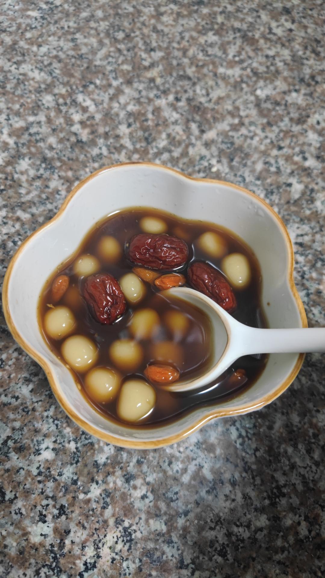红糖糯米小圆子