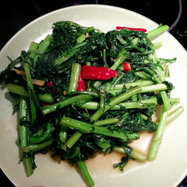 清炒茼蒿