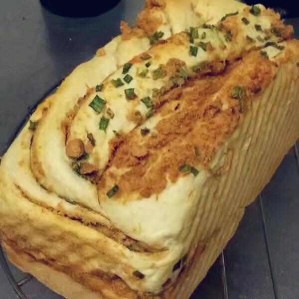 香葱肉松手撕吐司