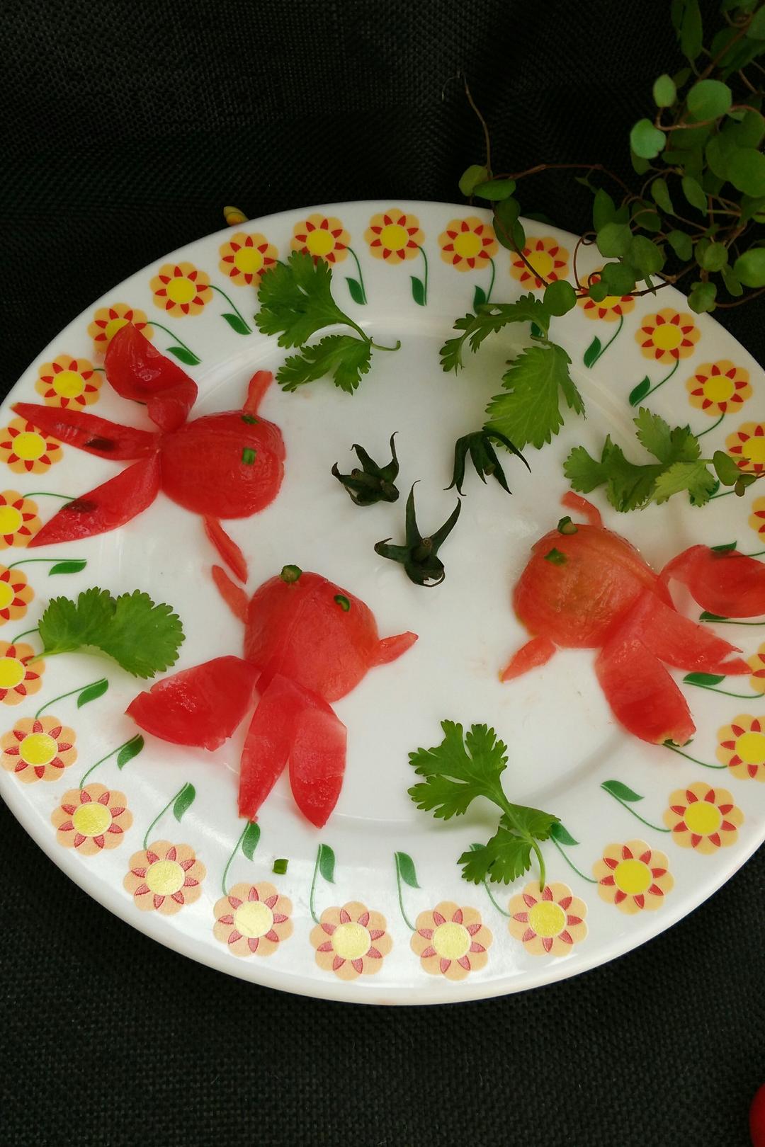 王子硕苗做的圣女果金鱼(创意小盘饰の八)
