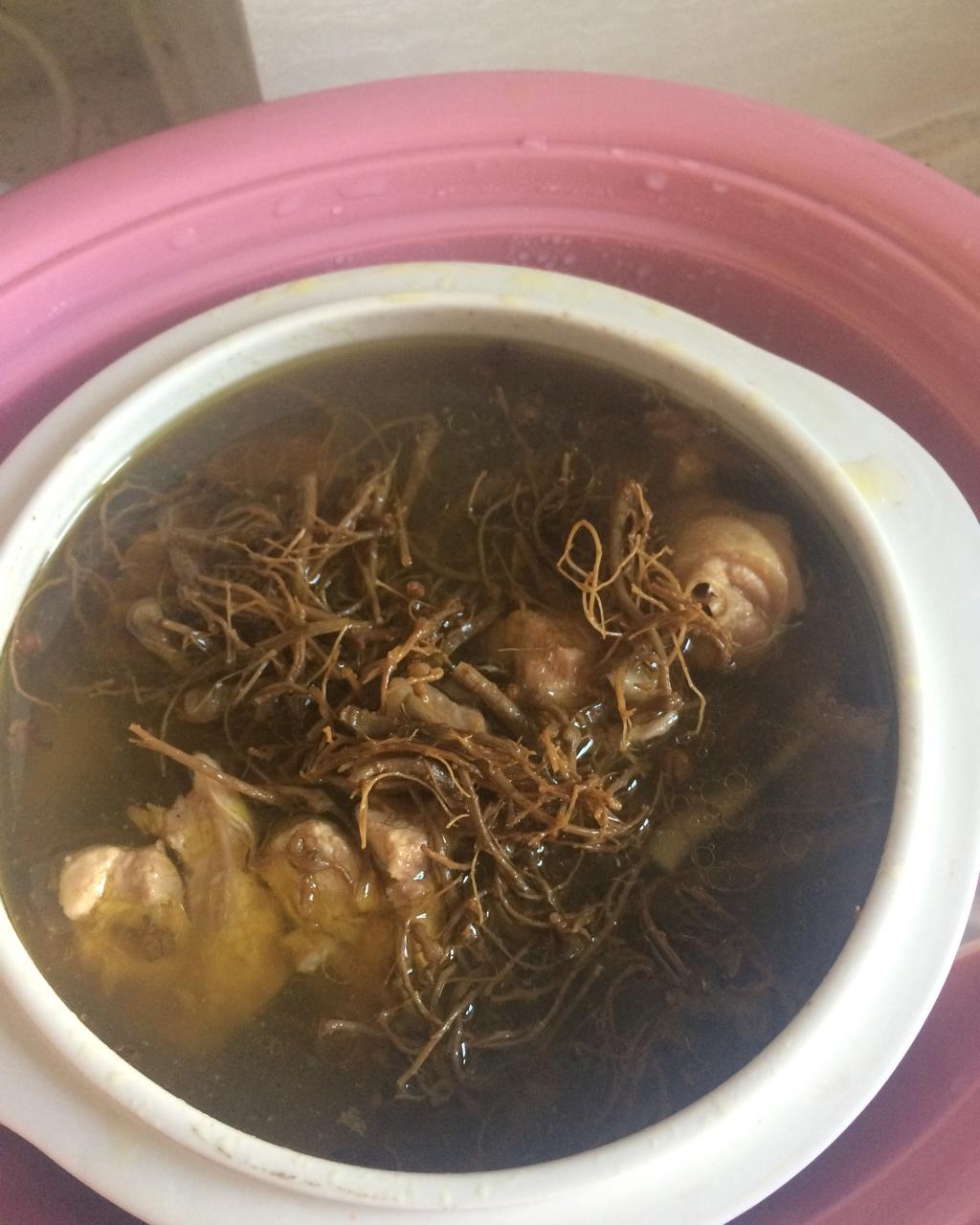 魔贝做的三七炖鸡