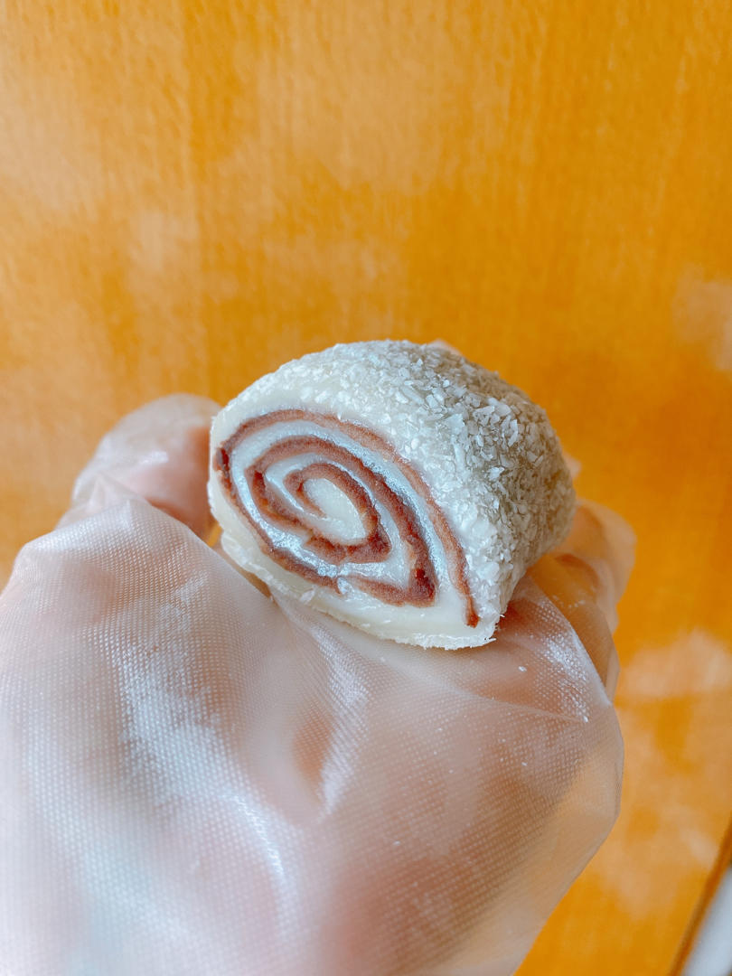 椰蓉豆沙糯米卷