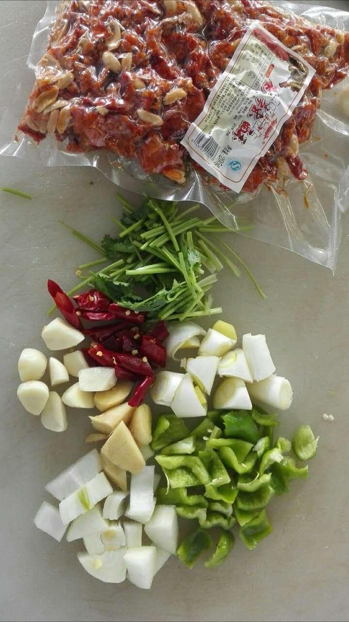 麻辣炒虾的做法 步骤1