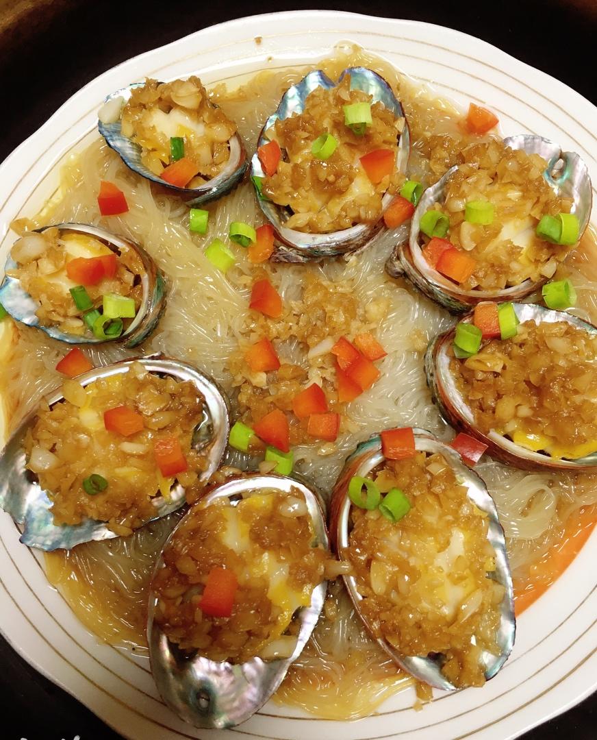 蒜蓉粉丝蒸鲍鱼
