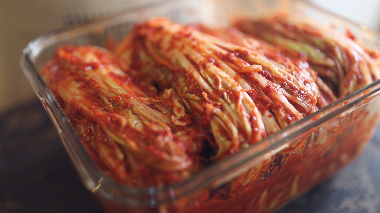 教你在家自制韩式辣白菜~的做法