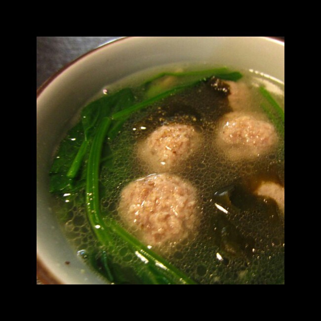 菠菜丸子汤