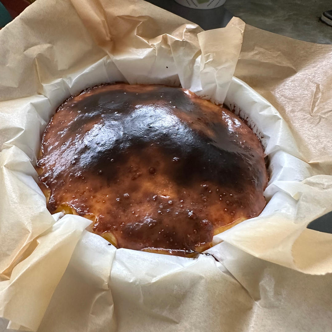 巴斯克式烤芝士蛋糕[超简单][搬运]