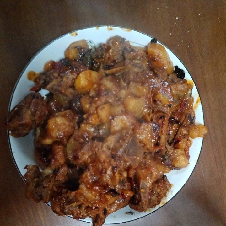 土豆炖排骨
