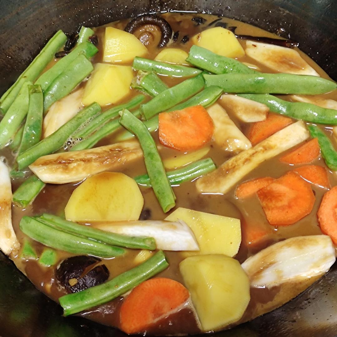 硬菜代表--排骨炖豆角土豆（豆角焖面胚子）