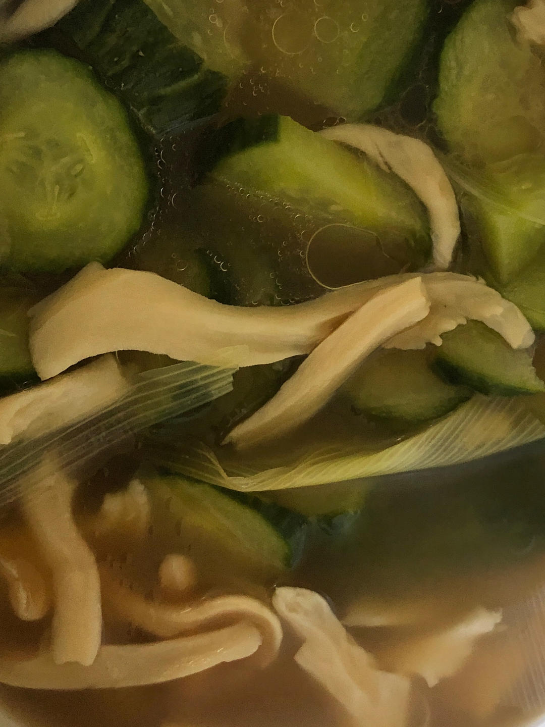 快手低脂减肥蘑菇蔬菜汤