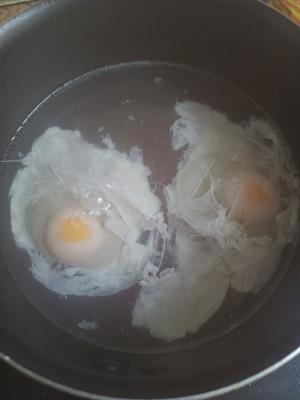 煮荷包蛋的做法 步骤2