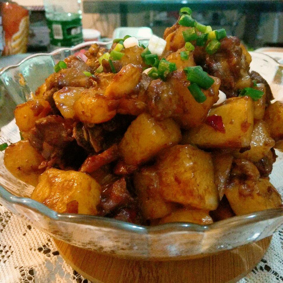 土豆焖鸡腿