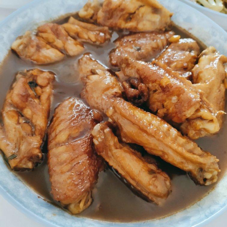 外婆教我的红烧鸡翅·连汤汁都狠好吃！！！