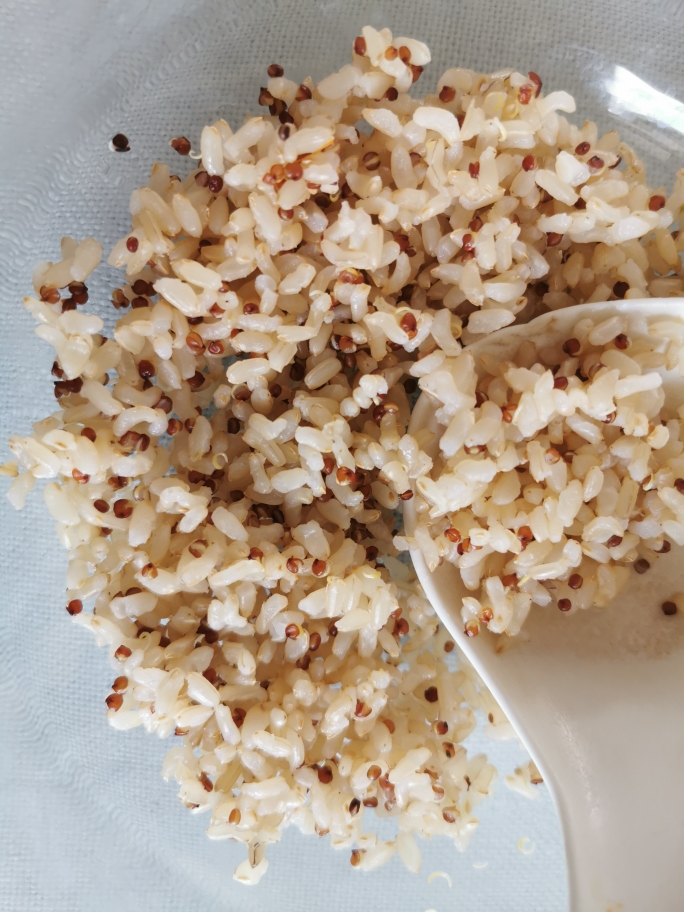 牛肉杂菜糙米饭的做法 步骤1