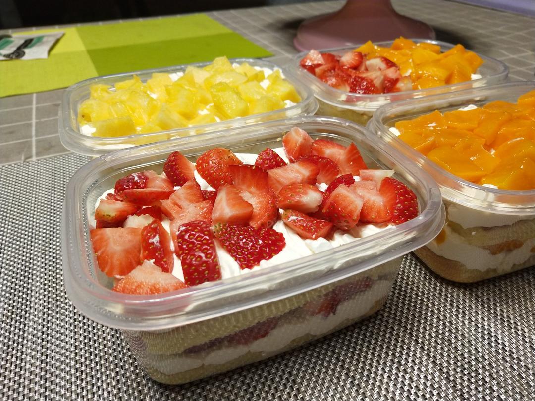 小糖豆仙女做的简单快手的便当饭盒水果盒子蛋糕