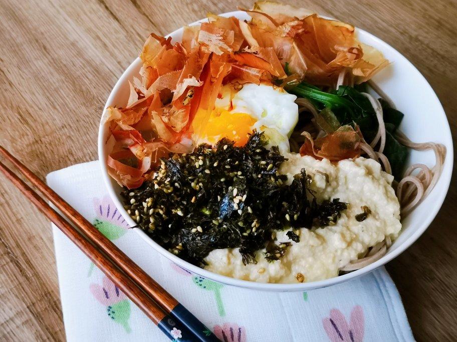 菠菜溏心蛋味噌豆腐酱拌荞麦面【健康一锅端】