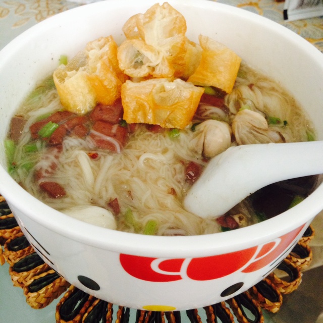 蚵仔大肠面线糊