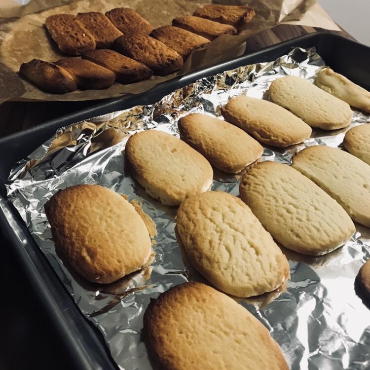极简风炼奶小饼干