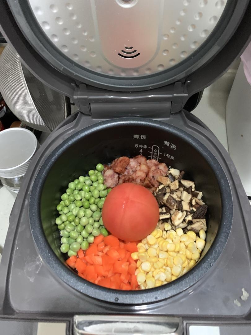 网红电饭煲焖饭