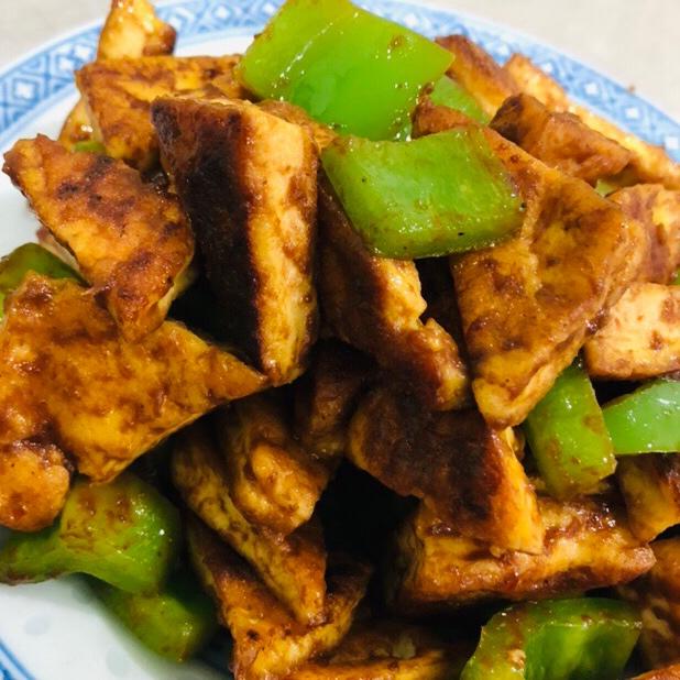 煎豆腐炒青椒