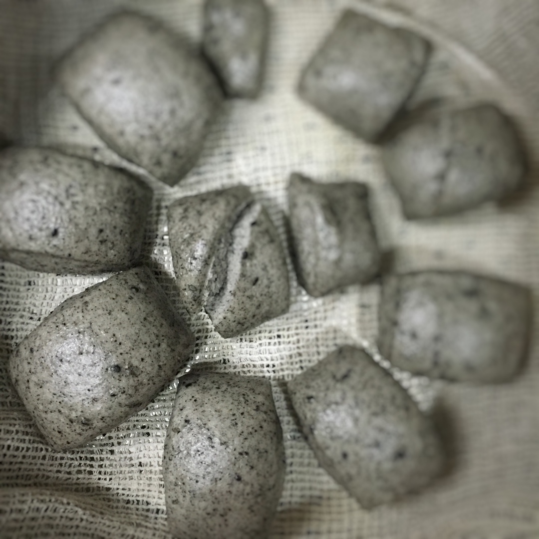 奶香黑芝麻刀切馒头