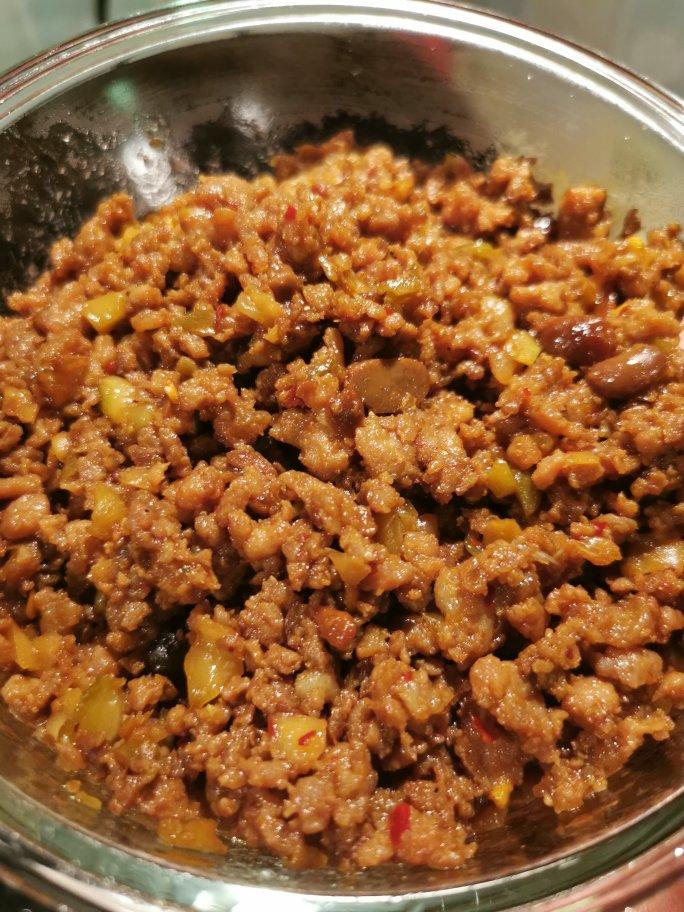 下饭拌粉的榨菜肉酱