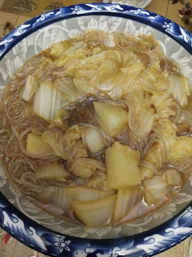 【猪肉炖粉条】猪肉粉条大白菜，家家烧人人爱！
