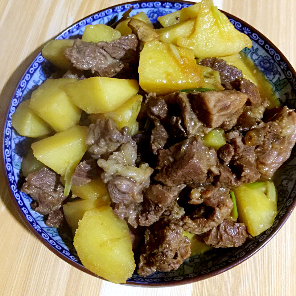 土豆烧牛肉