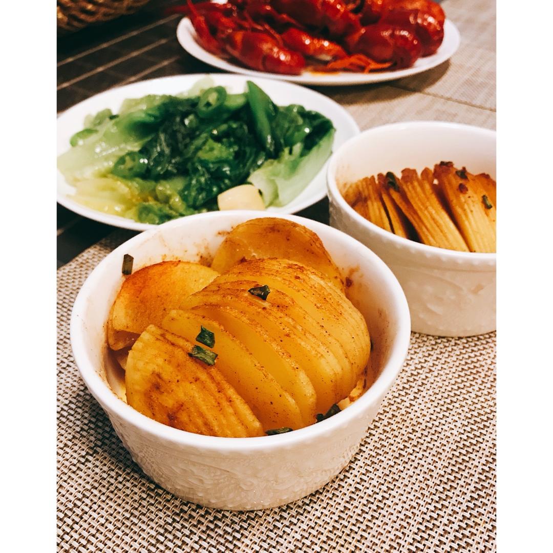 黑白灰姑娘呀做的烤蓑衣土豆