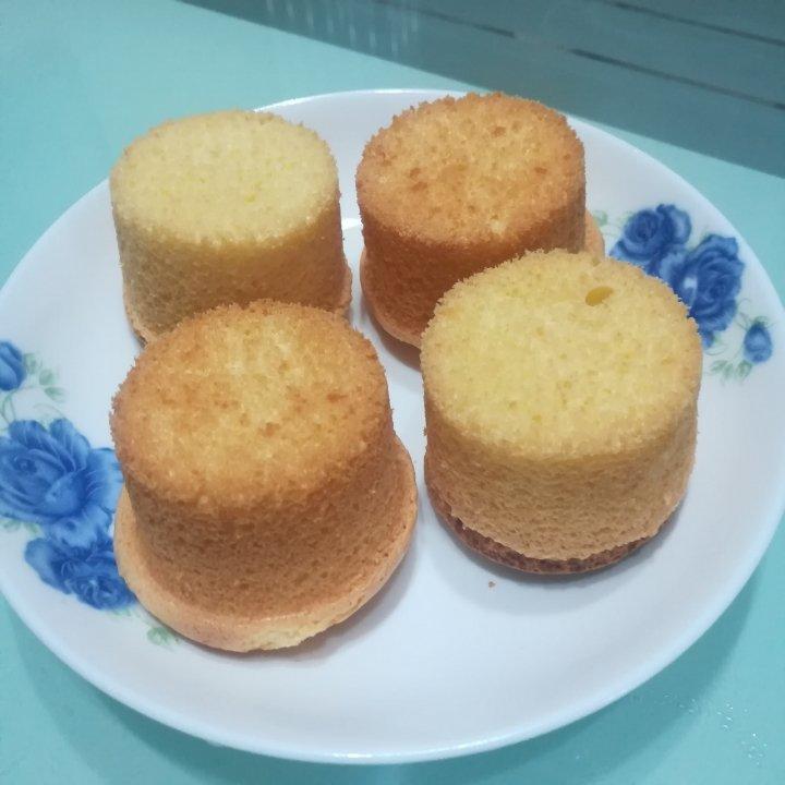 软绵绵戚风纸杯蛋糕