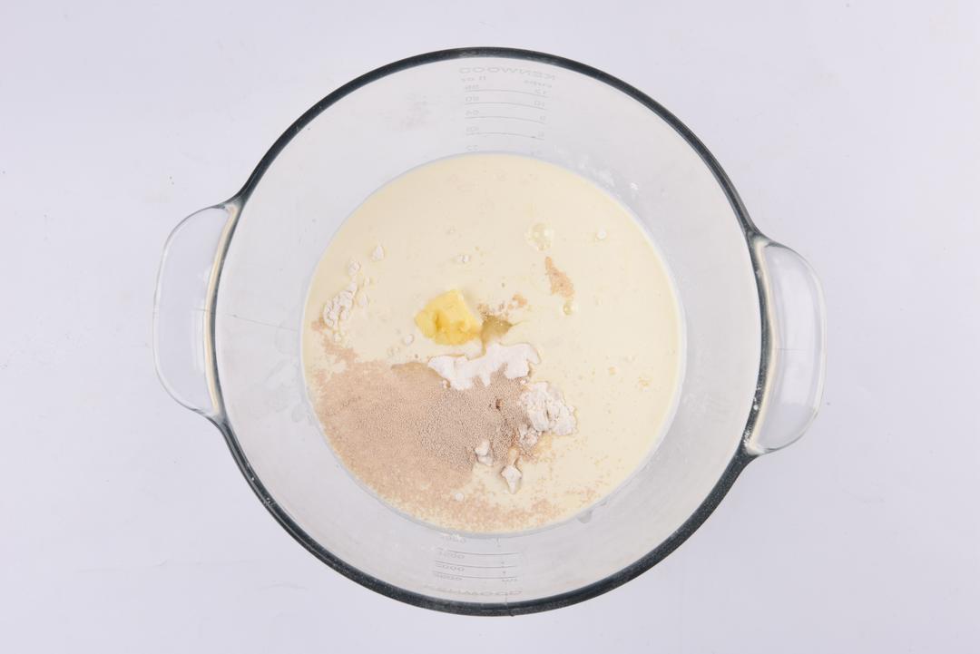 纯奶手撕吐司的做法 步骤1