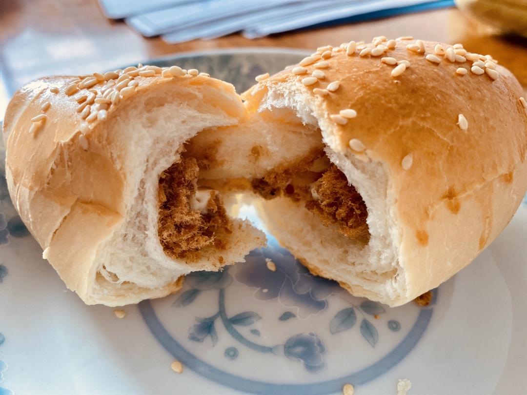 超好吃的肉松面包