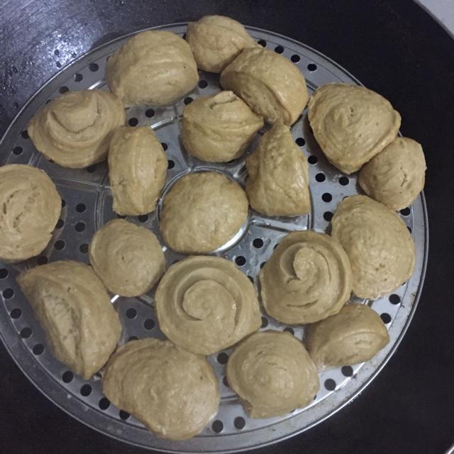 自发粉版蒸馒头