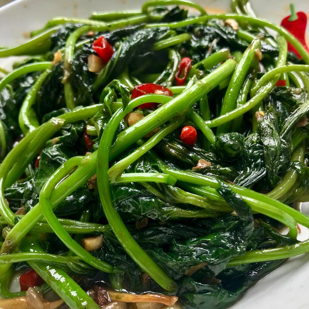 熊妹子嘻做的爆炒苕尖