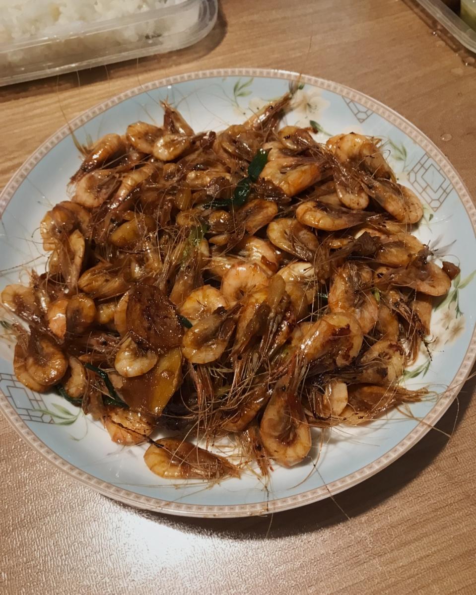 爆炒小河虾