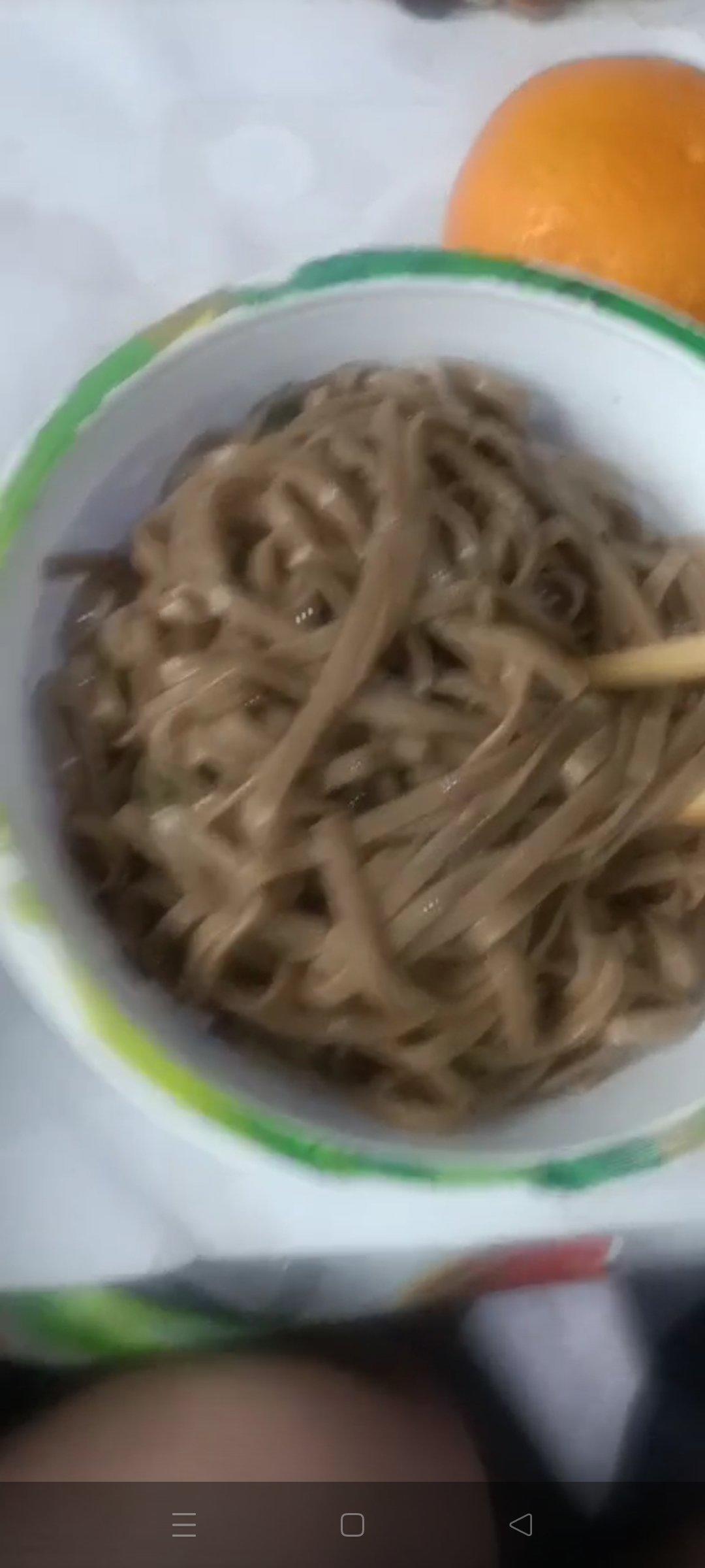 秘制葱油拌面