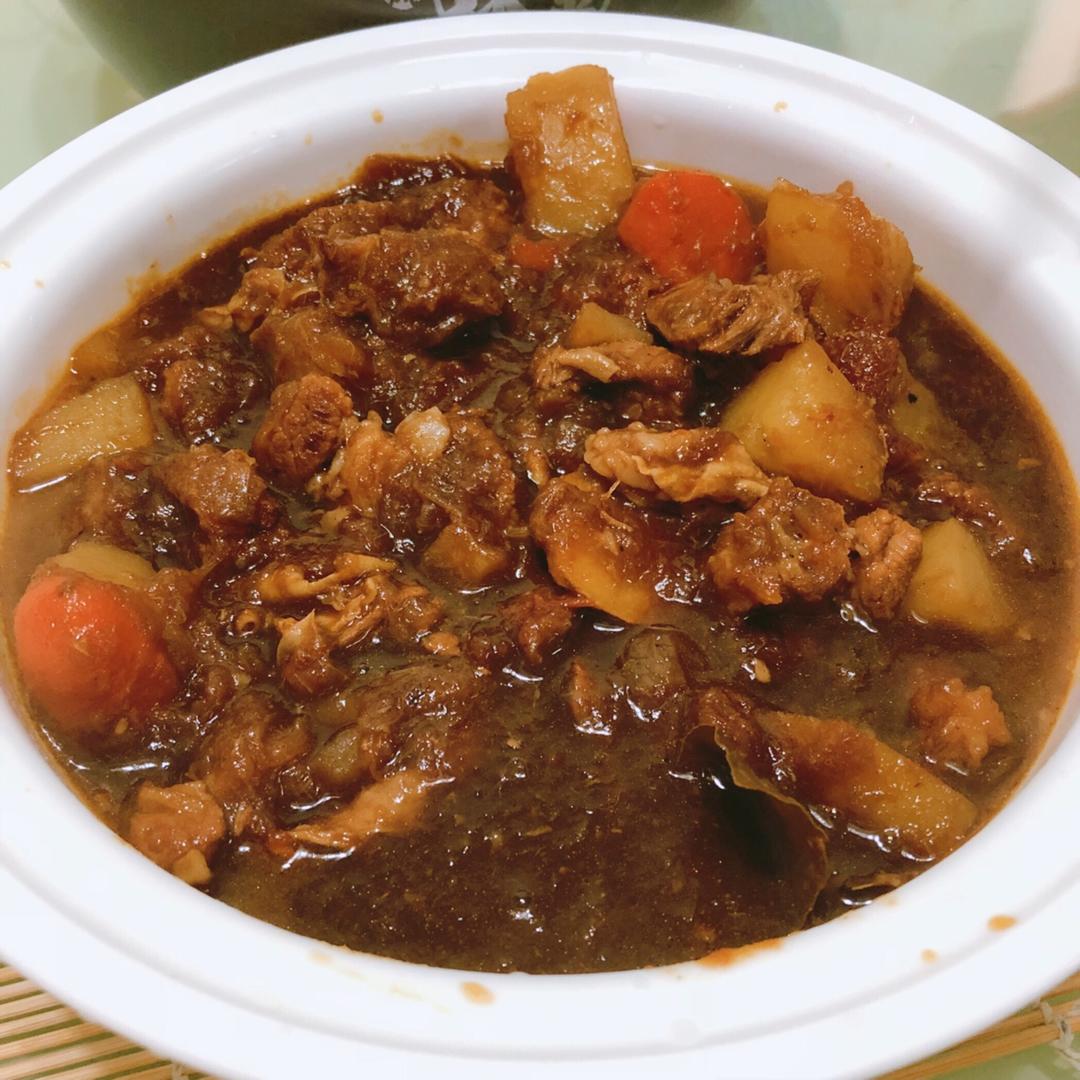 一个话唠包教包会的香浓红烩牛腩