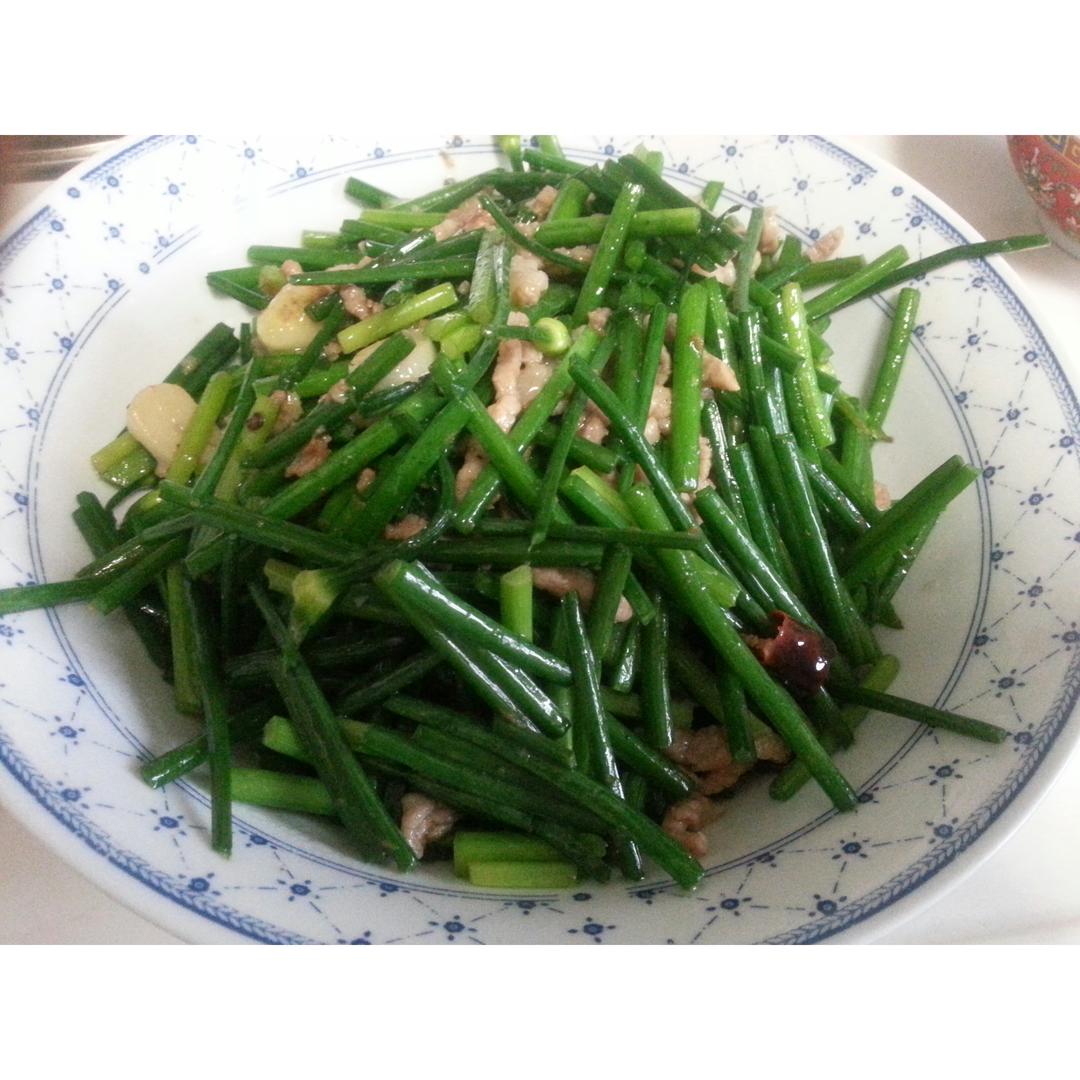 韭菜花炒肉丝