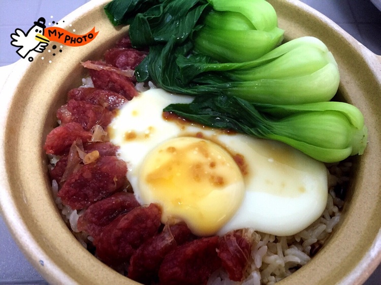 广式腊味煲仔饭