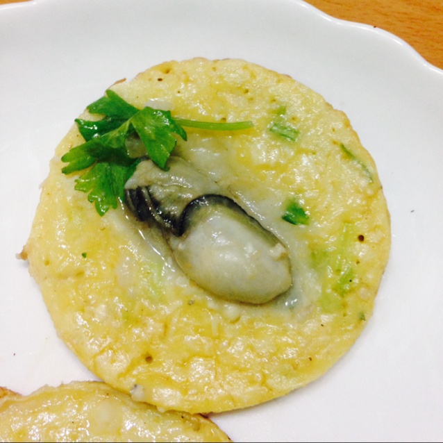 爱 不释手做的蛋煎生蚝饼