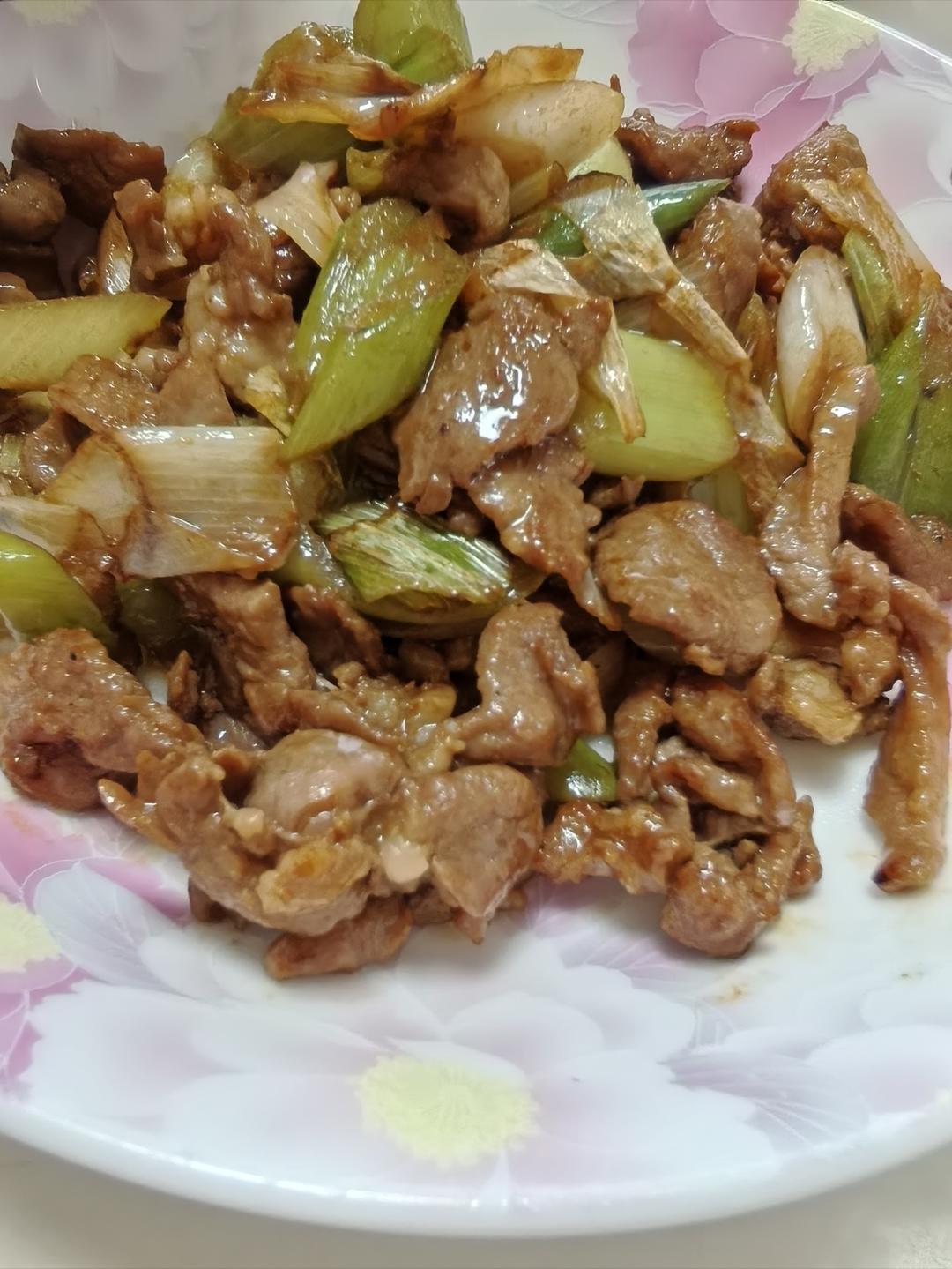 【嗷呜】老北京葱爆羊肉