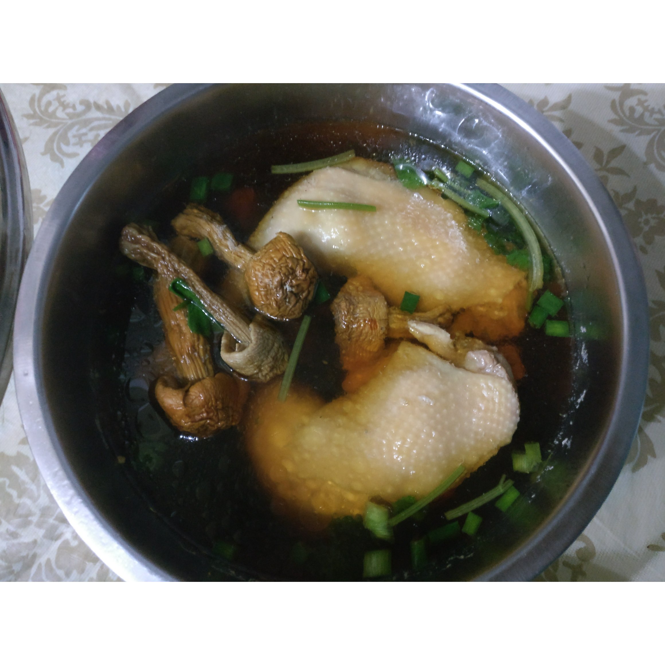 姬松茸炖鸡