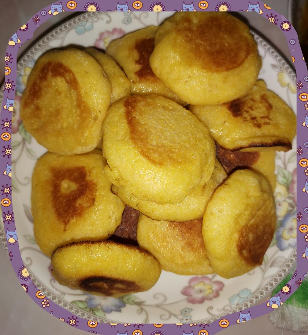 东北贴饼子、玉米饼
