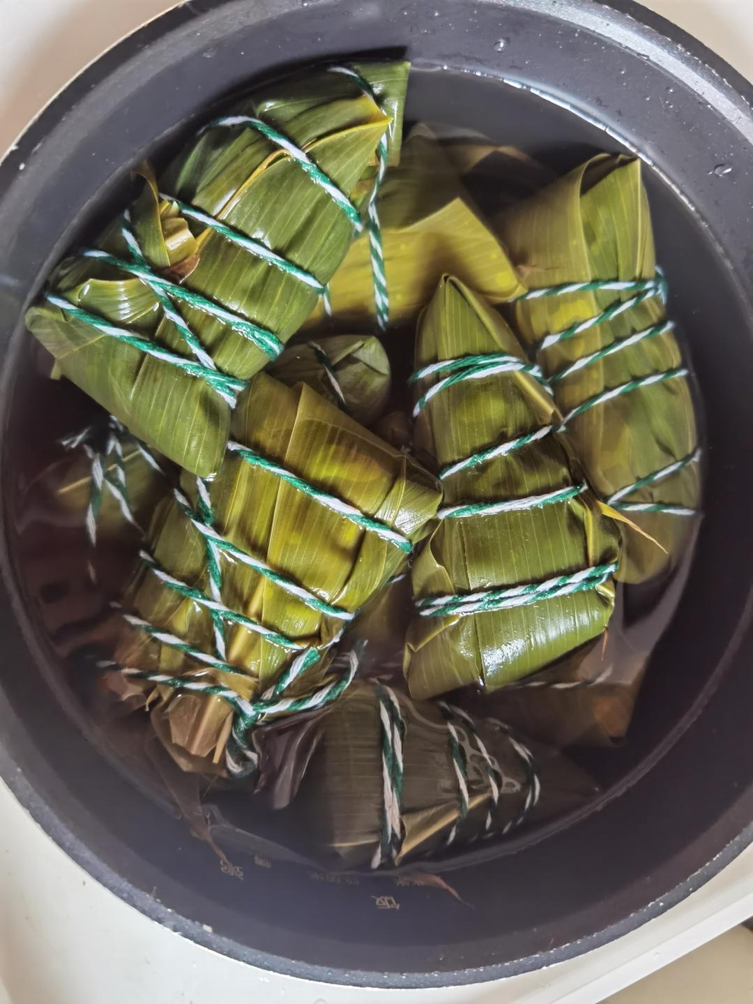 妈咪的♥️私房秘制咸蛋黄肉粽